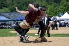 2. Mai 2026. Schwingen - Emmentalischer Nachwuchsschwingertag Oberdiessbach 1.-3. Mai 2026. Manuel Salzmann gegen Dario Wyss. (Bild: Rolf Eicher)