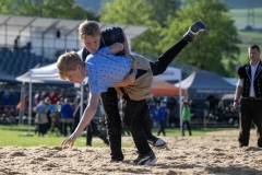 2. Mai 2026. Schwingen - Emmentalischer Nachwuchsschwingertag Oberdiessbach 1.-3. Mai 2026. Cedric Gobeli gegen Nino Fleury. (Bild: Rolf Eicher)