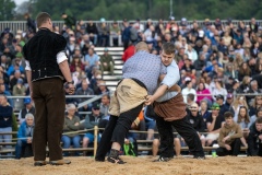 3. Mai 2026. Schwingen - Emmentalisches Schwingfest Oberdiessbach 1.-3. Mai 2026. Thomas Wüthrich gegen Stephan von Büren  (Bild: Rolf Eicher)
