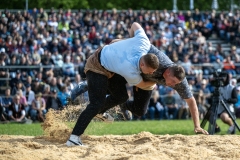 3. Mai 2026. Schwingen - Emmentalisches Schwingfest Oberdiessbach 1.-3. Mai 2026. Adrian Walther gegen Dominik Gasser.  (Bild: Rolf Eicher)