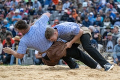 3. Mai 2026. Schwingen - Emmentalisches Schwingfest Oberdiessbach 1.-3. Mai 2026.  Dario Gerber gegen Silvan Trittibach  (Bild: Rolf Eicher)