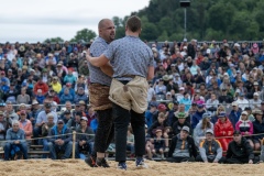 3. Mai 2026. Schwingen - Emmentalisches Schwingfest Oberdiessbach 1.-3. Mai 2026.  Adrian Aebersold gegen Stephan von Büren (Bild: Rolf Eicher)
