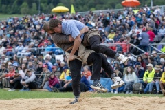 3. Mai 2026. Schwingen - Emmentalisches Schwingfest Oberdiessbach 1.-3. Mai 2026.  Florian Aellen gegen Dominic Mäusli (Bild: Rolf Eicher)
