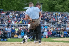3. Mai 2026. Schwingen - Emmentalisches Schwingfest Oberdiessbach 1.-3. Mai 2026.  Michael Moser im Schlussgang gegen Adrian Walther (Bild: Rolf Eicher)