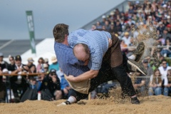 3. Mai 2026. Schwingen - Emmentalisches Schwingfest Oberdiessbach 1.-3. Mai 2026.  Ueli Rüegsegger gegen David Scheuner (Bild: Rolf Eicher)