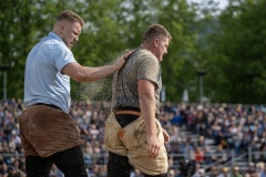 3. Mai 2026. Schwingen - Emmentalisches Schwingfest Oberdiessbach 1.-3. Mai 2026.  Dominik Gasser gegen Adrian Walther (Bild: Rolf Eicher)