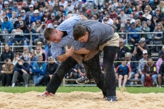 3. Mai 2026. Schwingen - Emmentalisches Schwingfest Oberdiessbach 1.-3. Mai 2026.  Lorin Burren gegen Cedric Eicher (Bild: Rolf Eicher)
