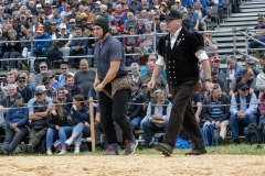 3. Mai 2026. Schwingen - Emmentalisches Schwingfest Oberdiessbach 1.-3. Mai 2026. Curdin Orlik und Kampfrichter Rolf  (Bild: Rolf Eicher)