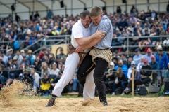 3. Mai 2026. Schwingen - Emmentalisches Schwingfest Oberdiessbach 1.-3. Mai 2026.  Etienne Burger gegen Valentin Steffen (Bild: Rolf Eicher)