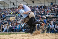 3. Mai 2026. Schwingen - Emmentalisches Schwingfest Oberdiessbach 1.-3. Mai 2026.  Adrian Klossner gegen Adrian Walther (Bild: Rolf Eicher)