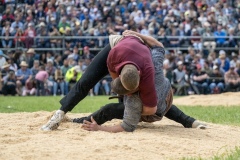 3. Mai 2026. Schwingen - Emmentalisches Schwingfest Oberdiessbach 1.-3. Mai 2026.  Dominic Annen gegen Manfred Engel (Bild: Rolf Eicher)