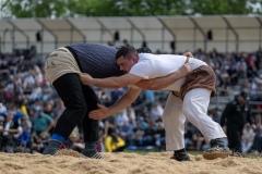 3. Mai 2026. Schwingen - Emmentalisches Schwingfest Oberdiessbach 1.-3. Mai 2026.  Curdin Orlik gegen Gustav Steffen (Bild: Rolf Eicher)