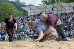 3. Mai 2026. Schwingen - Emmentalisches Schwingfest Oberdiessbach 1.-3. Mai 2026.  Fabio Hiltbrunner gegen Adrian Scheuner (Bild: Rolf Eicher)