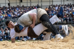 3. Mai 2026. Schwingen - Emmentalisches Schwingfest Oberdiessbach 1.-3. Mai 2026.  Bernhard Kämpf gegen Konrad Steffen (Bild: Rolf Eicher)