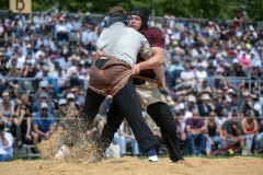 3. Mai 2026. Schwingen - Emmentalisches Schwingfest Oberdiessbach 1.-3. Mai 2026.  Matthieu Burger gegen Bernhard Kämpf (Bild: Rolf Eicher)