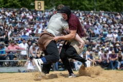 3. Mai 2026. Schwingen - Emmentalisches Schwingfest Oberdiessbach 1.-3. Mai 2026.  Matthieu Burger gegen Bernhard Kämpf (Bild: Rolf Eicher)