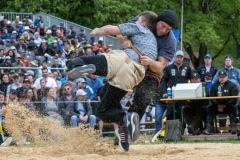3. Mai 2026. Schwingen - Emmentalisches Schwingfest Oberdiessbach 1.-3. Mai 2026.  David Aebersold gegen Curdin Orlik (Bild: Rolf Eicher)